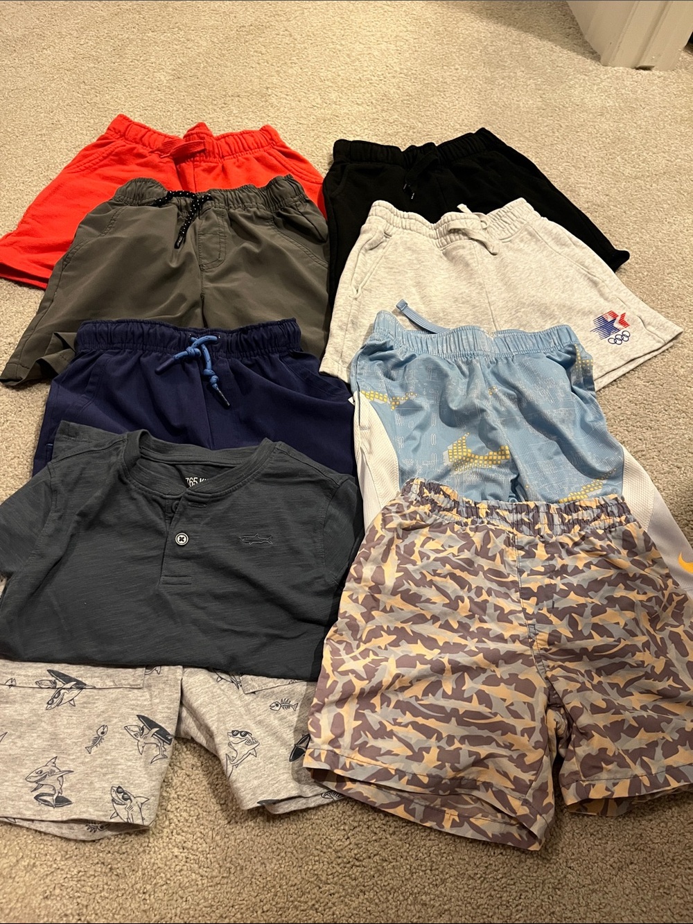Bundle of boys shorts S 6/7 Cat and Jack Columbia Abercrombie summer trunks